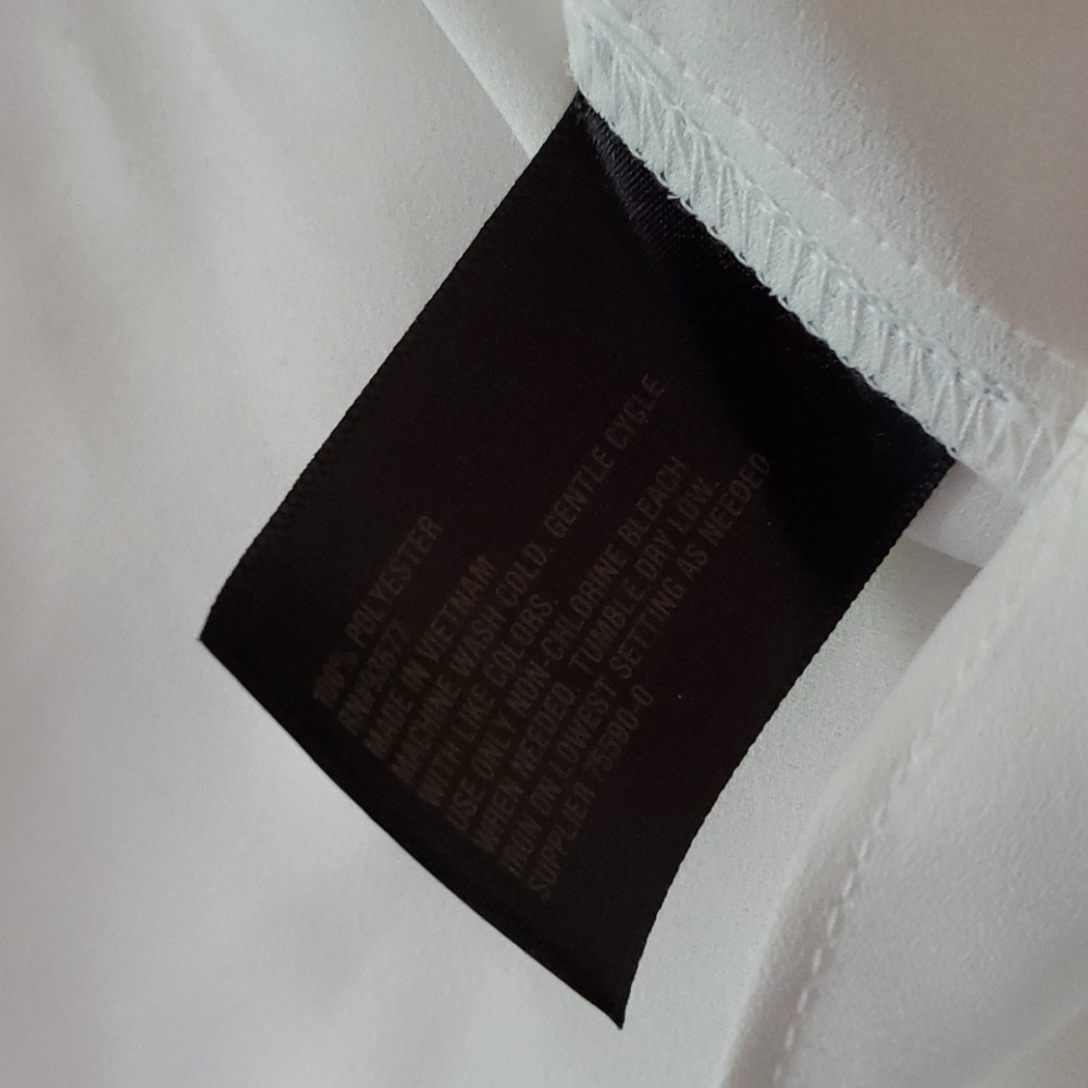 Women's Worthington Petite Cream Flowy Top NWT - Picture 7 of 7